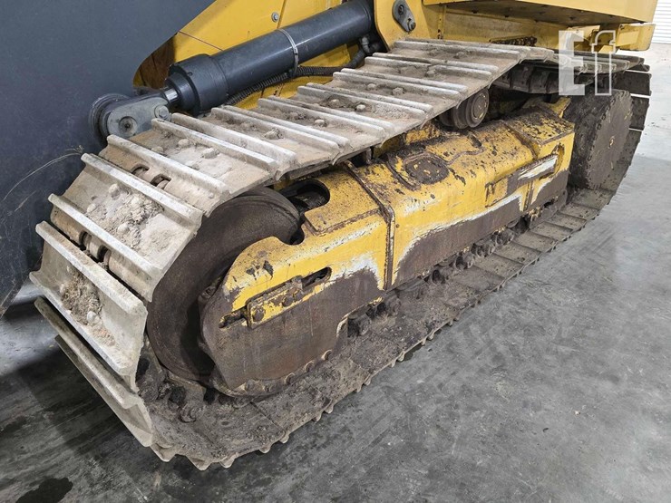 2016-deere-655k-image-28