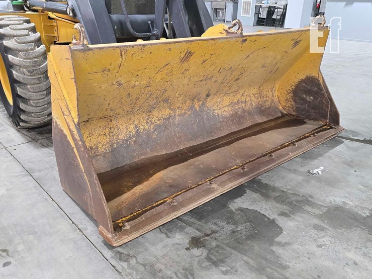 2023-deere-320-p-tier-image-10