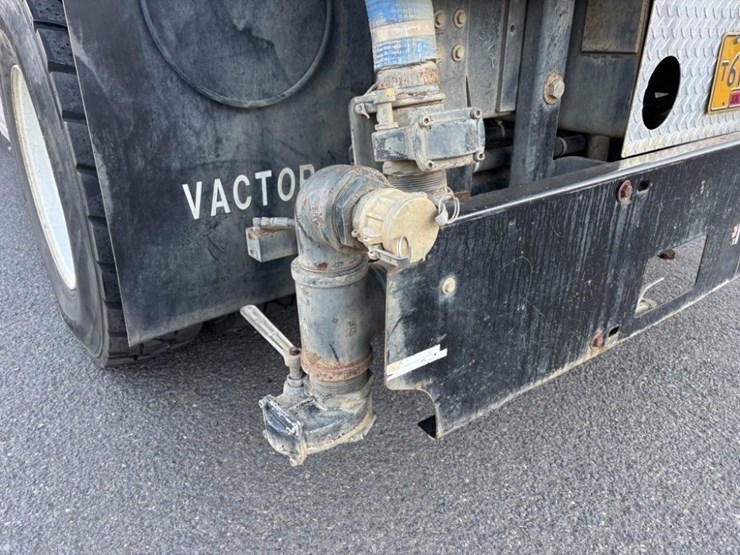 2009-vactor-2100-image-24