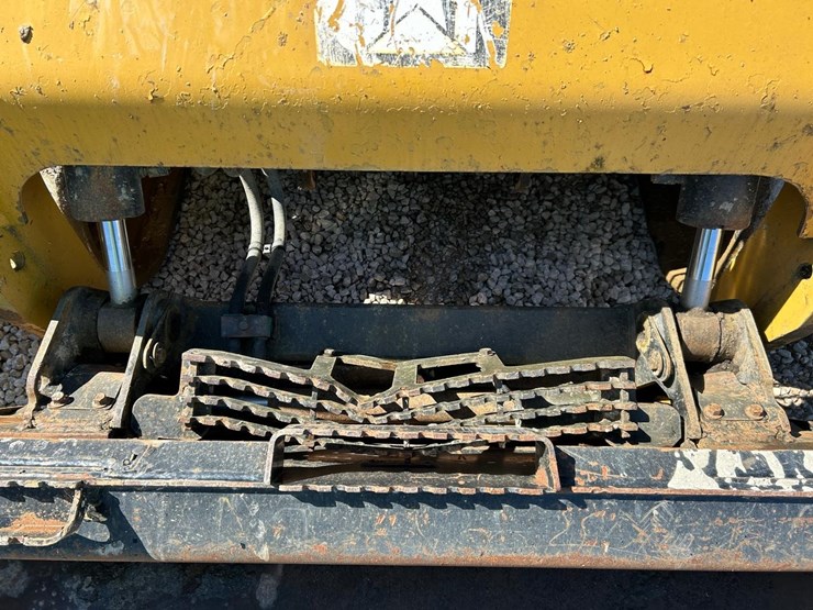 2015-caterpillar-289d-image-10