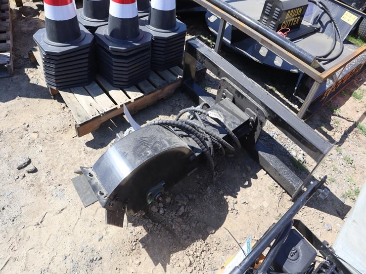 future-skid-steer-stump-grinder-image-1