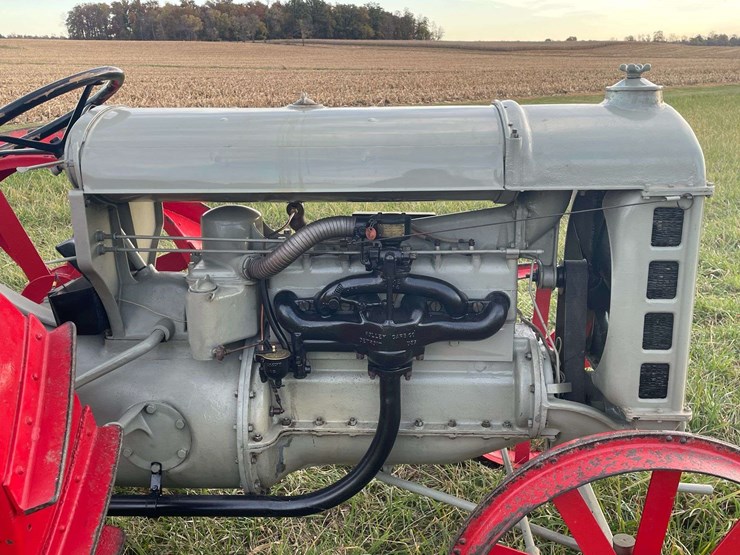 1917-experimental-fordson-tractor-(oldest-fordson-tractor-in-the-world)-image-26