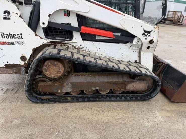 2016-bobcat-t750-image-25