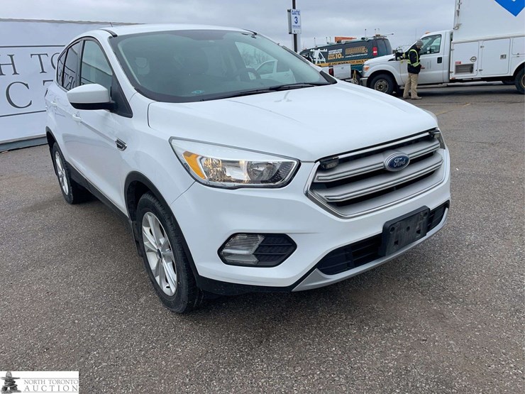 2017-ford-escape-image-3