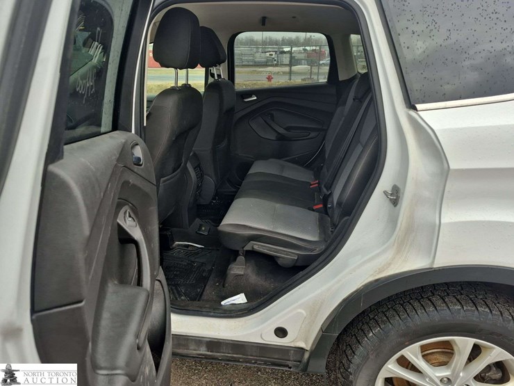 2017-ford-escape-image-15