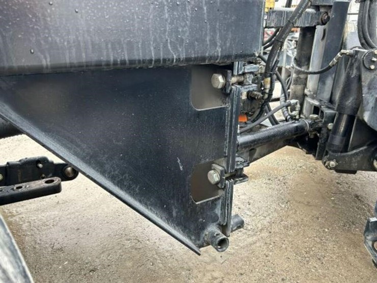 new-holland-tv6070-image-54