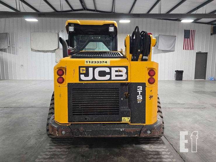 2021-jcb-3ts-8t-image-8