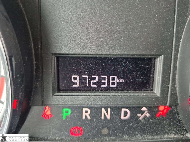 2020-dodge-grand-caravan-sxt-image-13