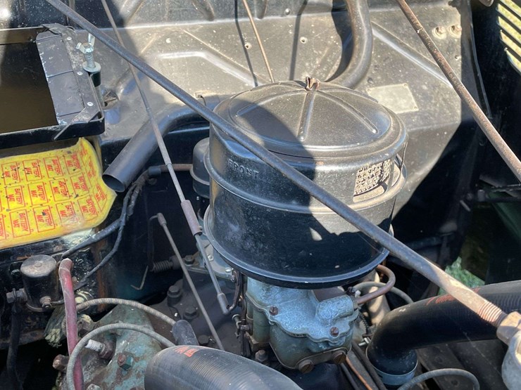 1938-ford-two-door-deluxe-sedan---original-car!-image-84