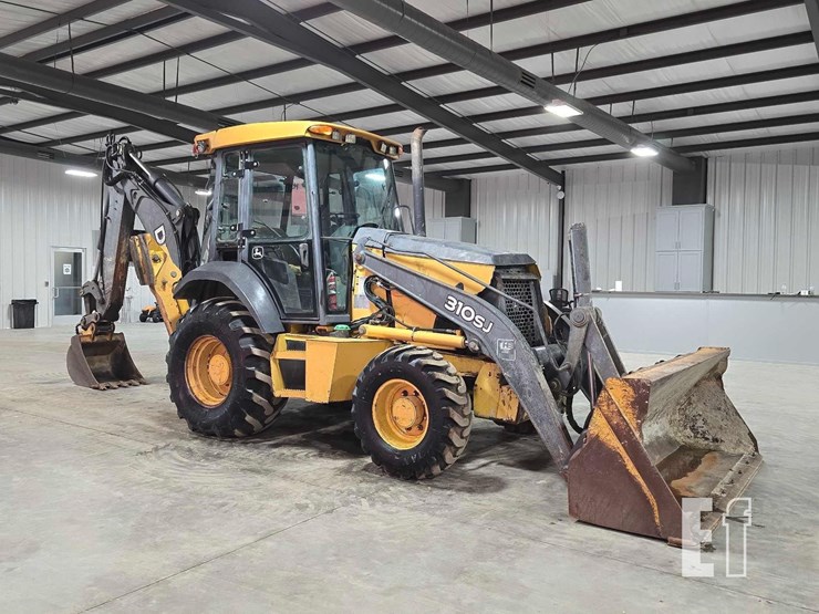 2011-deere-310sj-image-2