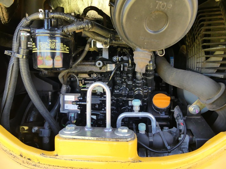 2018-deere-35g-image-8