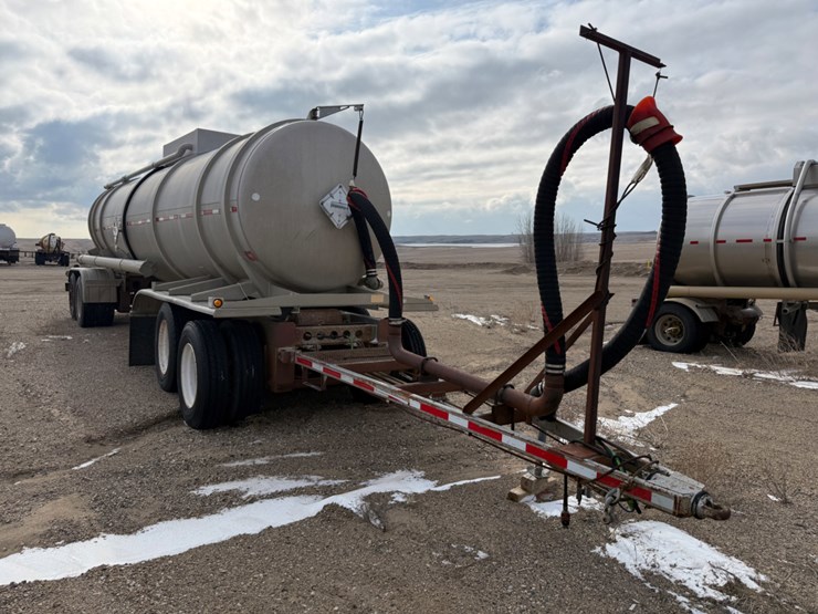 2009-heil-trailer-image-2