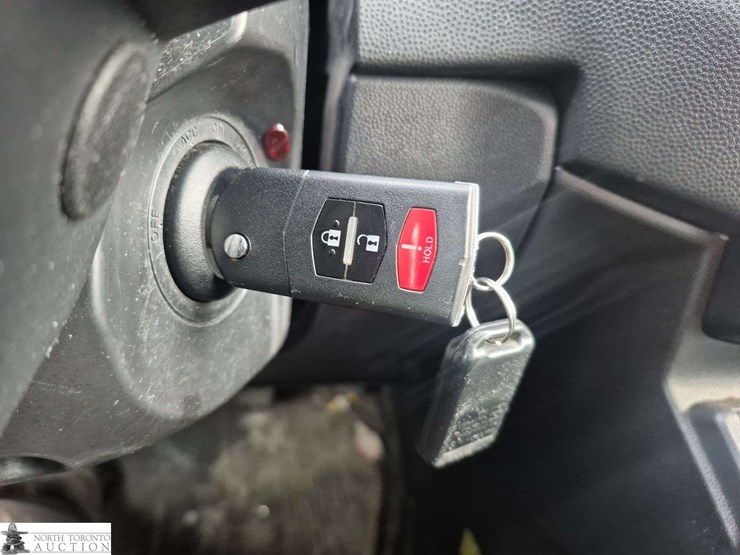 2014-mazda-mazda5-image-14