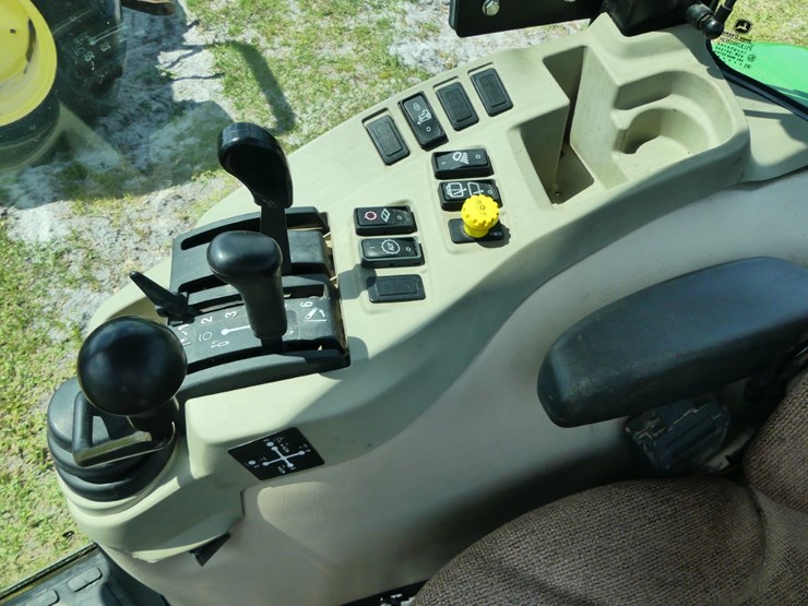 2010-john-deere-4720-image-15
