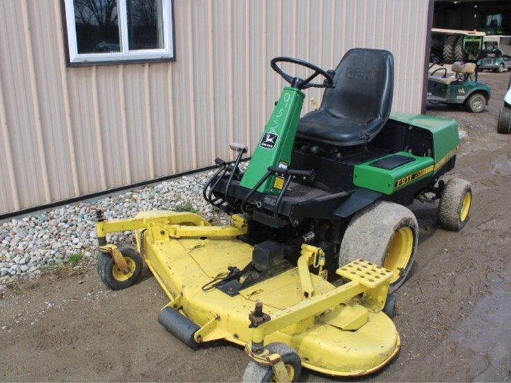 john-deere-f911-image-1