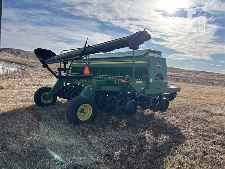 2004-john-deere-1590-image-3