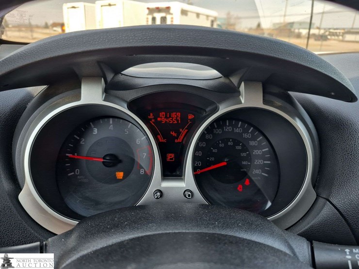 2015-nissan-juke-image-12