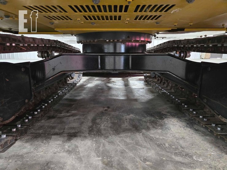 2022-caterpillar-307.5-image-31