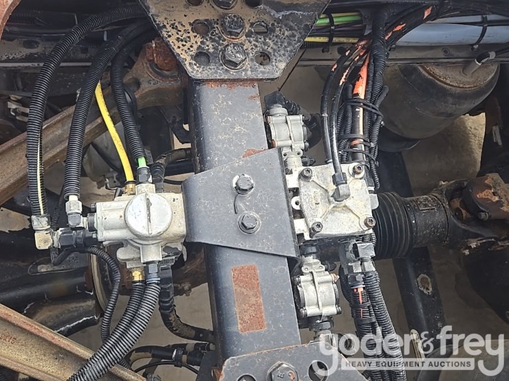 2014-kenworth-t800-image-57