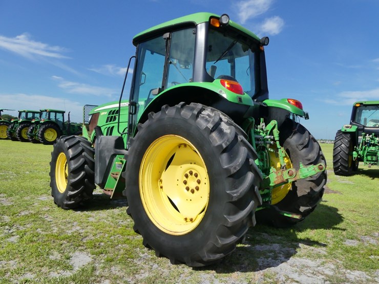 2015-john-deere-6115m-image-4