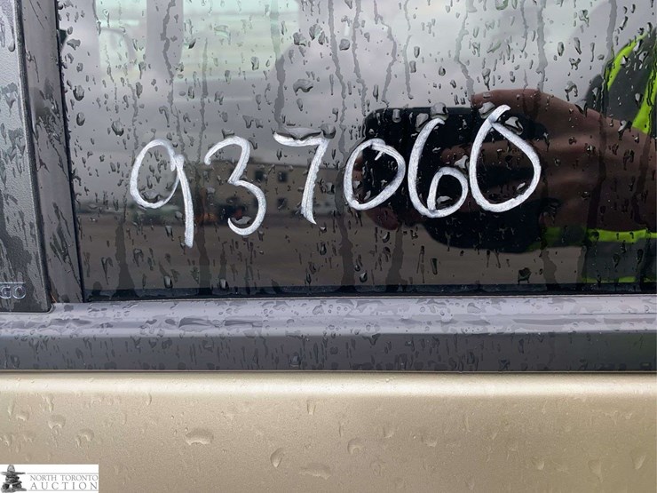 2010-dodge-grand-caravan-se-image-38