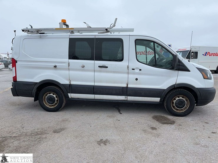 2015-ford-transit-image-4