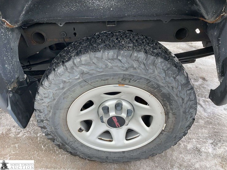 2016-gmc-sierra-1500-image-24