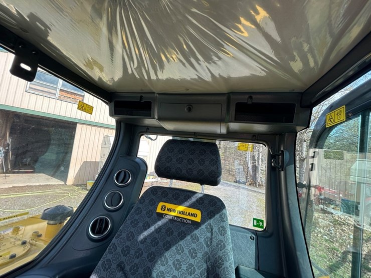 2024-new-holland-e57c-image-29