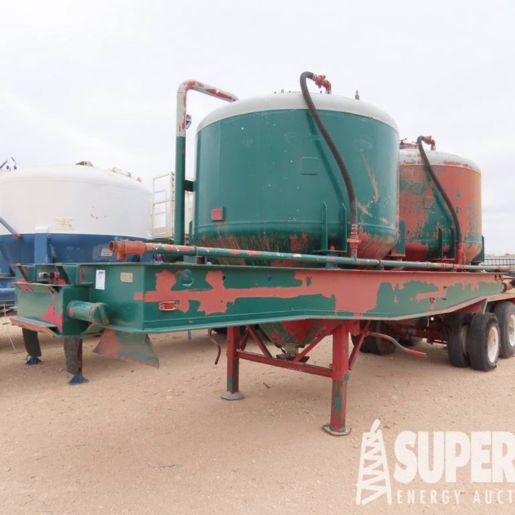 (x) (2-3) 1976 HALLIBURTON 660 CuFt Bulk Unit, Mtd...