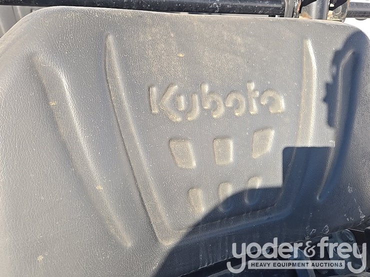 2018-kubota-rtvx1140-image-45