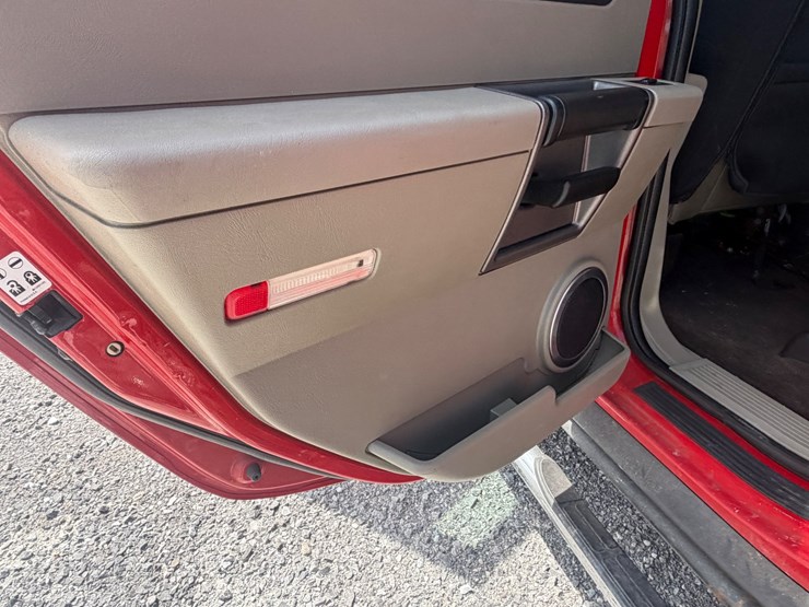 2004-hummer-h2-image-23