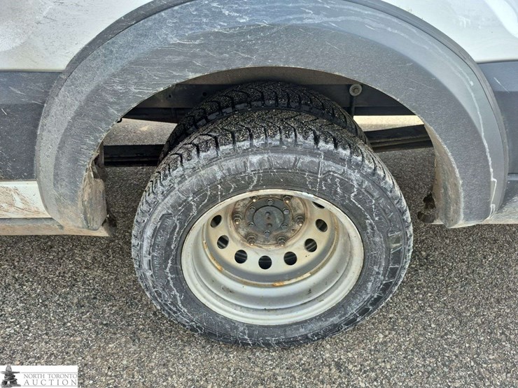 2016-ford-transit-image-22