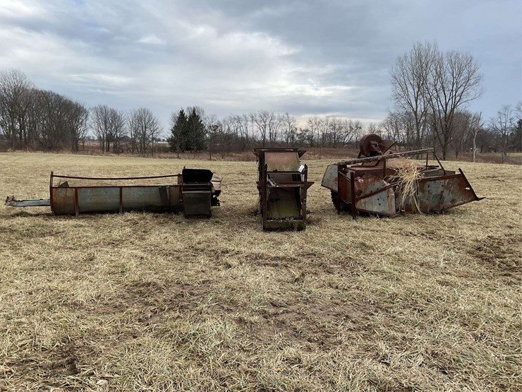 gleaner-fordson-mounted-combine-image-1