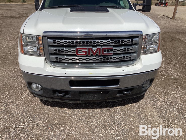 2013-gmc-sierra-3500-image-9