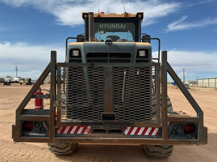 2014-hyundai-hl757tm-9a-image-8