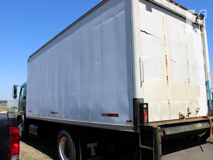 2000-isuzu-ftr-image-7