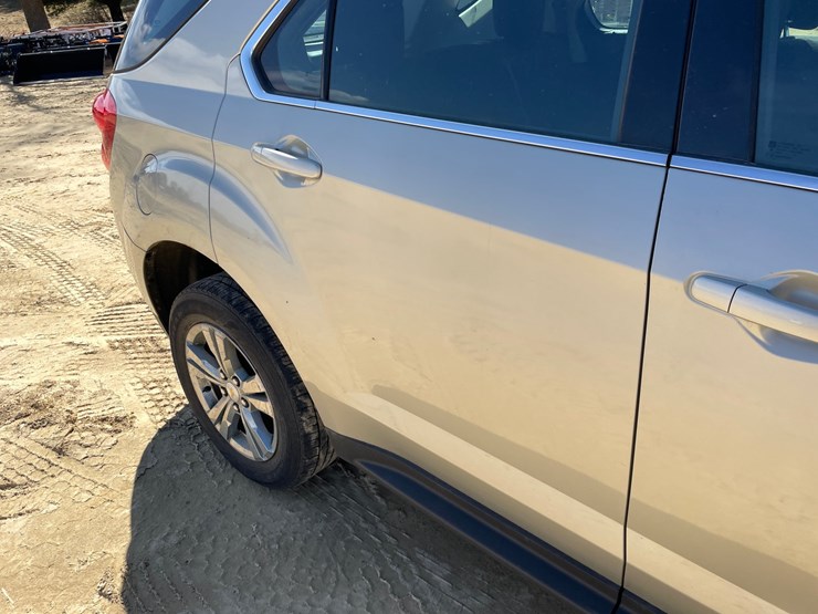 2013-chevrolet-equinox-image-19