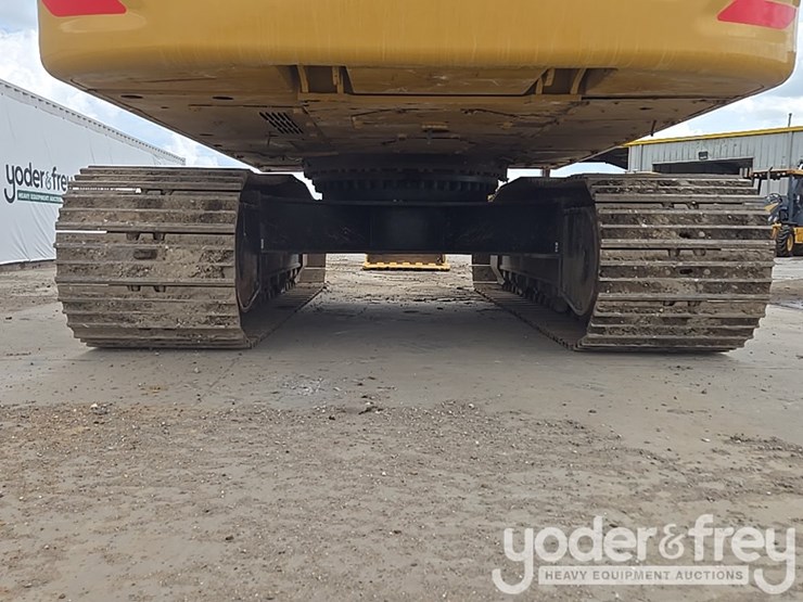 2019-caterpillar-336-image-25