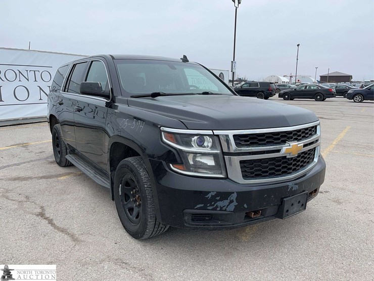 2016-chevrolet-tahoe-image-3