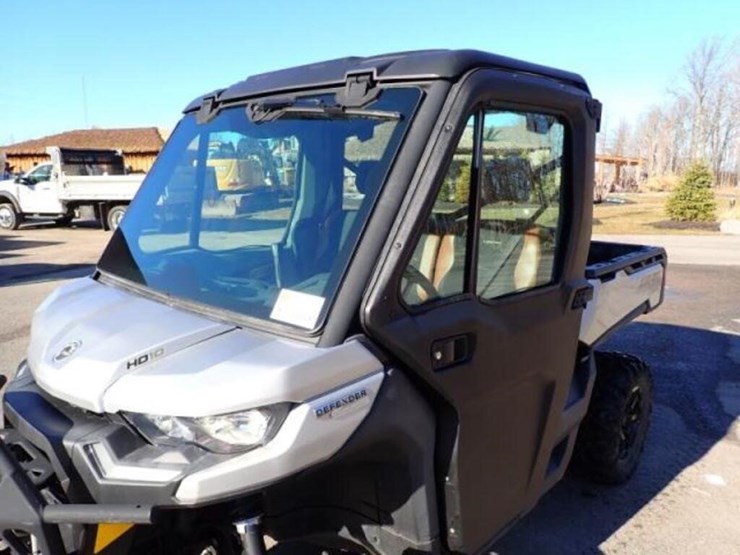 2021-can-am-defender-limited-hd10-4x4-side-by-side-image-24