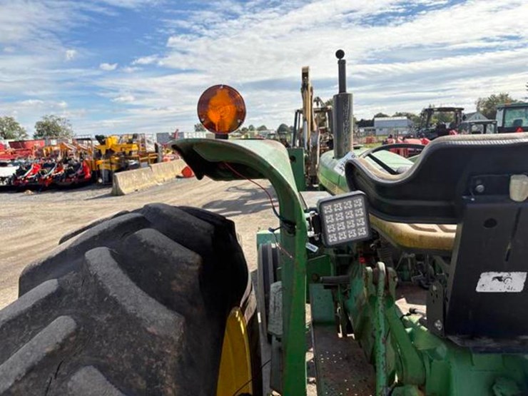 john-deere-2440-image-12