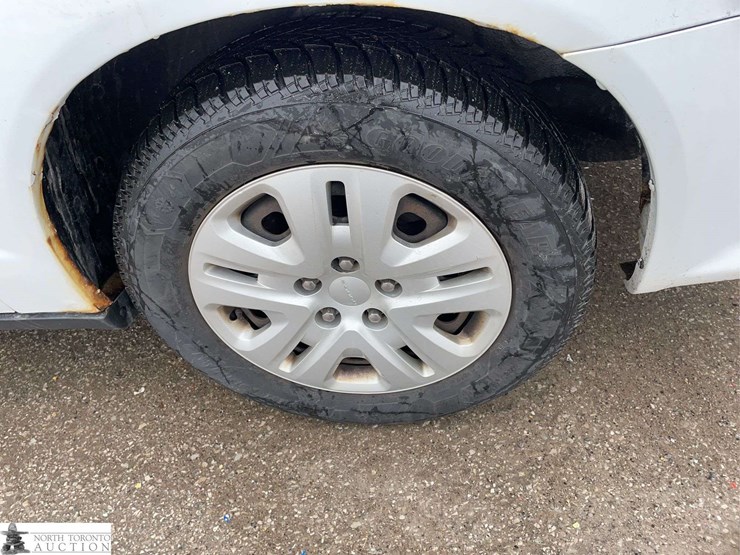 2014-dodge-grand-caravan-sxt-image-20