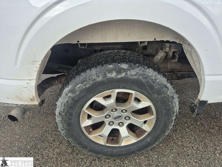 2021-ford-f150-image-26