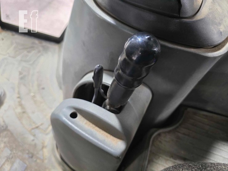 2001-caterpillar-430d-image-27