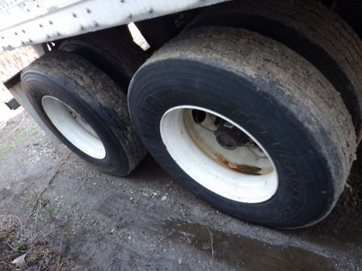 2016-strick-van-image-8