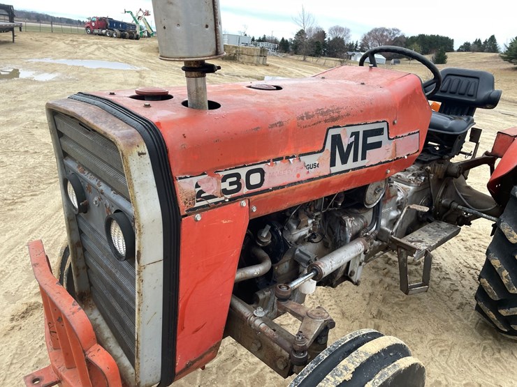 massey-ferguson-230-image-12