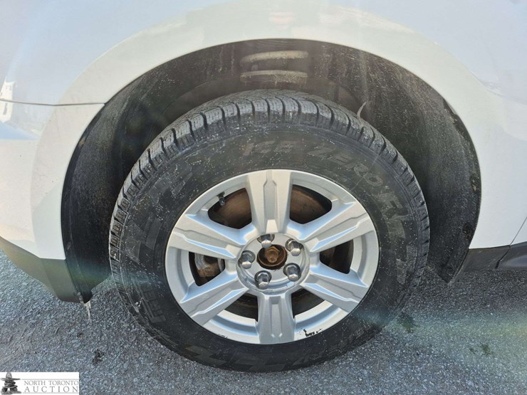 2016-chevrolet-equinox-ls-image-21