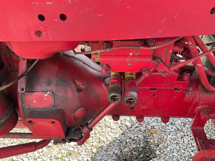 international-240-image-12