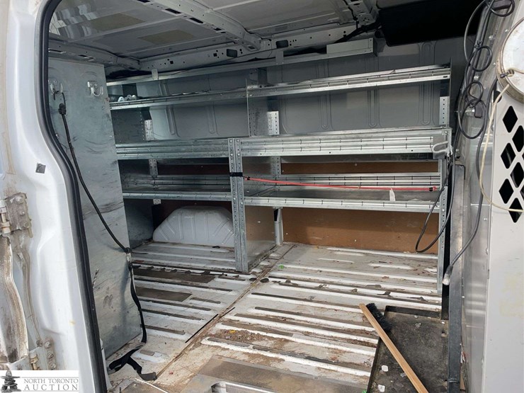 2016-ford-transit-image-15