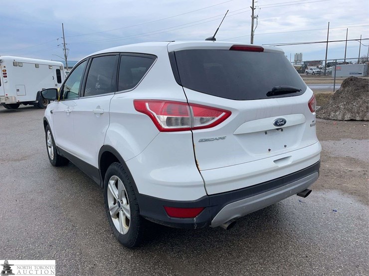 2016-ford-escape-image-7